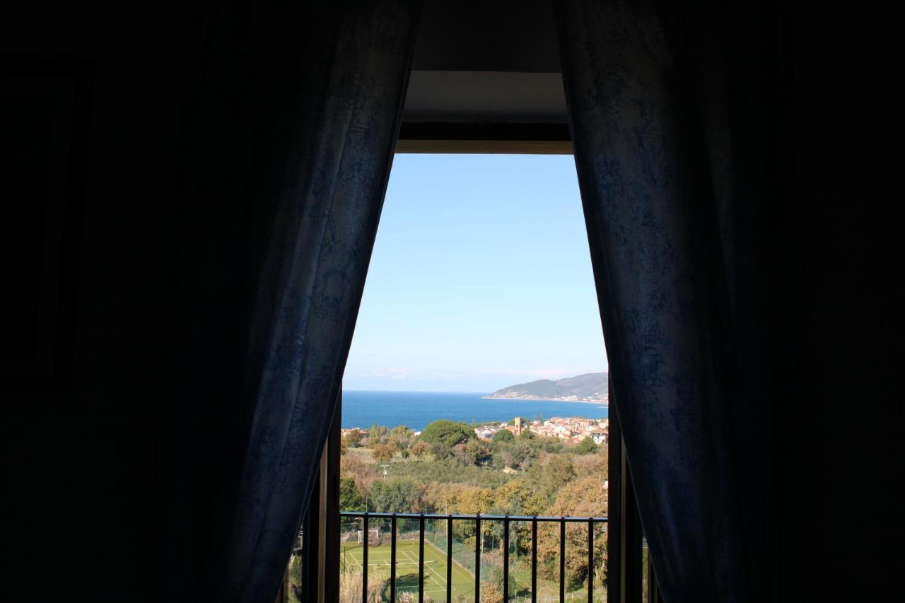 Hotel Hermitage กัสเตลลาบาเต ภายนอก รูปภาพ